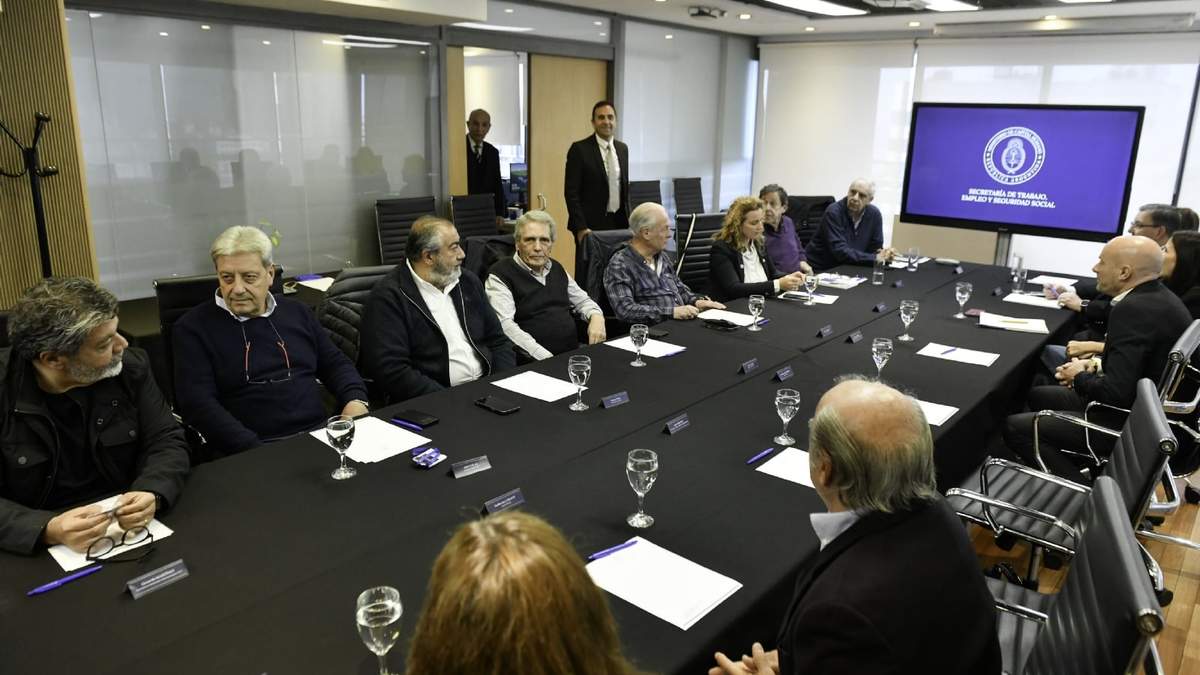 La última discusión sobre el salario mínimo se dio en julio. Fuente: (X)
