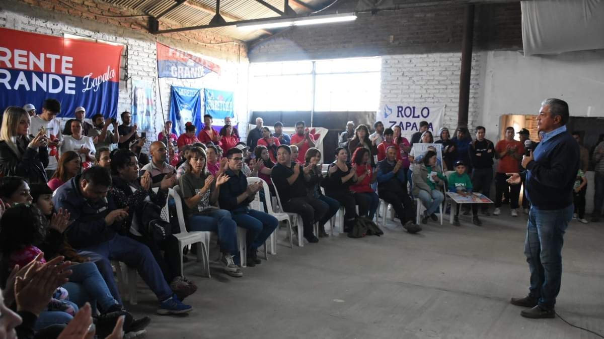 Rolando Figueroa en Zapala. Fuente: (Twitter)