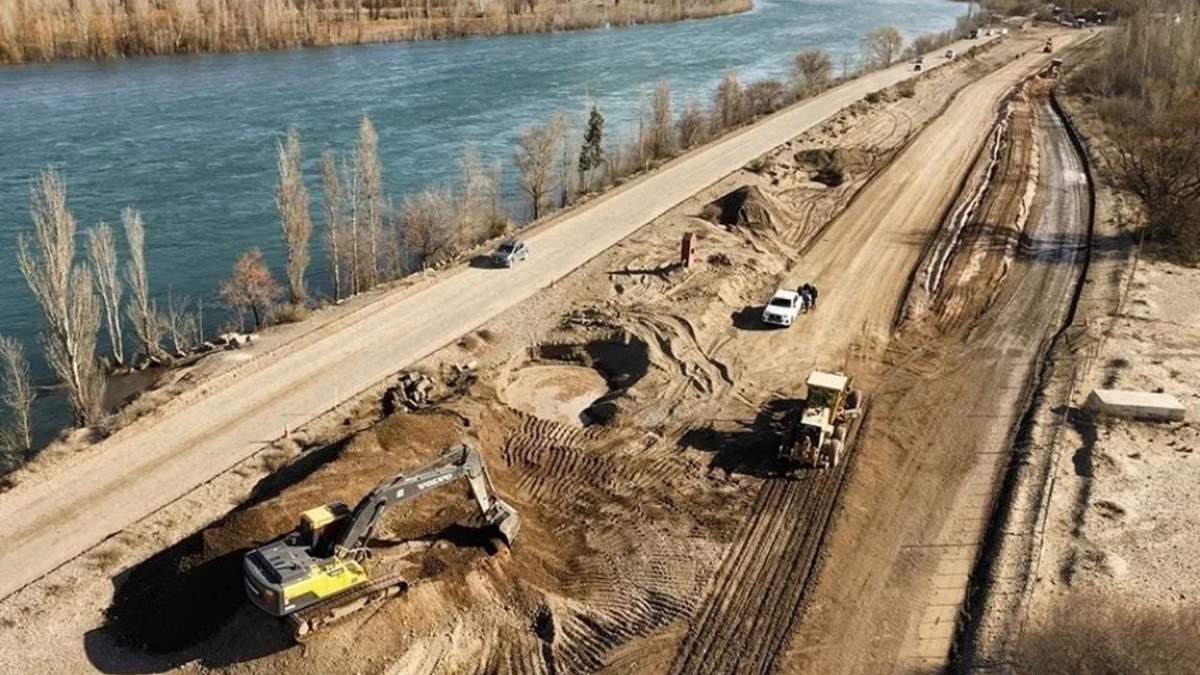 Obras de repavimentación. Fuente: (Patagonia Press)