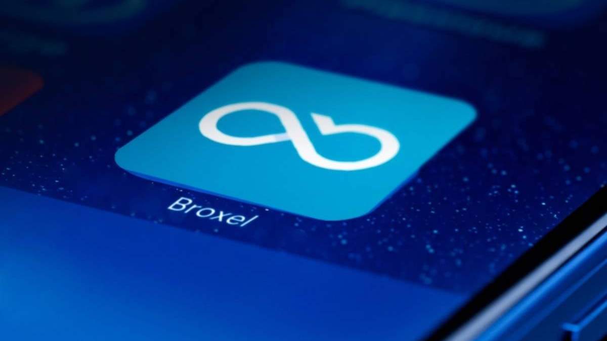 La aplicación de la Financiera Broxel en un teléfono celular