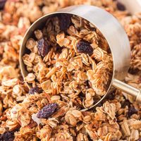 Granola sin azúcar y sin horno: prepará esta rica y sana receta que te resolverá la merienda