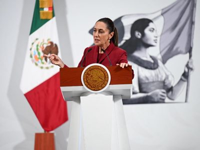 Sheinbaum defiende ley de telecom: El gobierno no va a espiar a nadie, como nos espiaron a nosotros