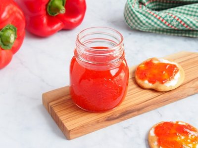Mermelada de pimentón: una receta explosiva para llevar a otro nivel tus picadas y comidas