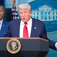 “Voy a Rusia el viernes”, confirmó Trump