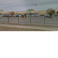 Abrían vehículos con inhibidores en el estacionamiento de un shopping y terminaron detenidos
