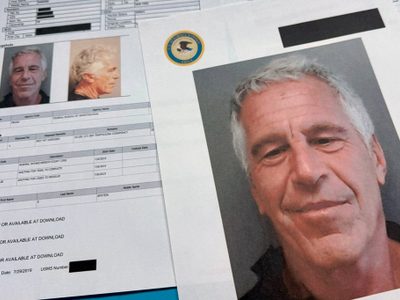 Departamento de Justicia publica millones de páginas de archivos de Jeffrey Epstein