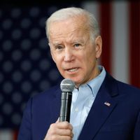 Joe Biden insinuó que aumentará el personal estadounidense en la Embajada de Cuba