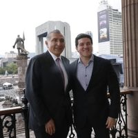 Adán Augusto visita a Samuel García y se abrazan “sin rencores”