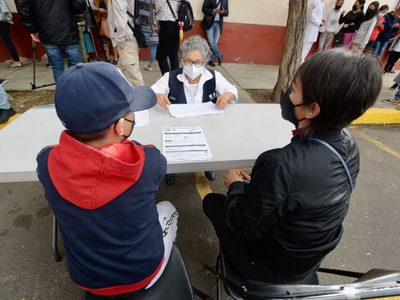 CDMX vacunará ahora contra covid-19 a niños de 10 años: estas son las fechas y sedes