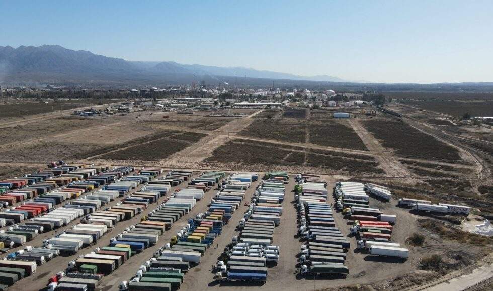 El nuevo parador tendrá la capacidad de albergar aproximadamente 10.000 camiones