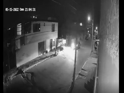 Atropella intencionalmente a tres hermanas que veían el eclipse lunar en Puebla (Video)