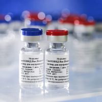 Rusia proyecta vacuna que proteja contra gripe y covid-19