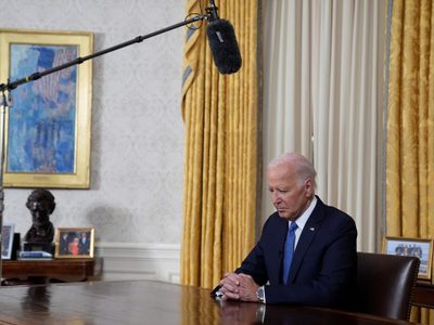 Biden justifica su declinación por reelegirse como un acto de defensa de la democracia