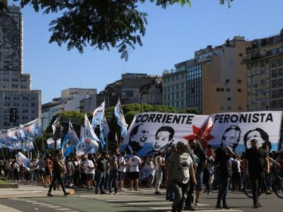 Masiva movilización a Tribunales: piden la libertad de los "presos políticos" del Kirchnerismo