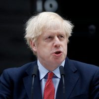 Boris Johnson reaparece tras covid-19; confinamiento sigue en Reino Unido