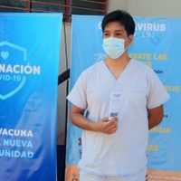 El médico del Castro Rendón recordó fuertes sensaciones al vacunarse