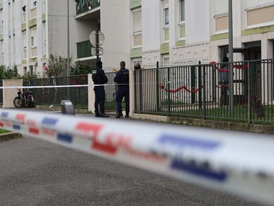 Cuatro niños y su madre son asesinados en su departamento en Francia