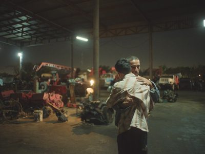 “En el camino”: las heridas y búsqueda de identidad de un trailero y un trabajador sexual