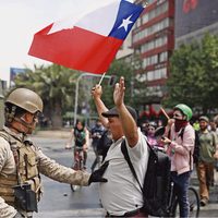 Piñera pavimenta el camino hacia el Estado policial
