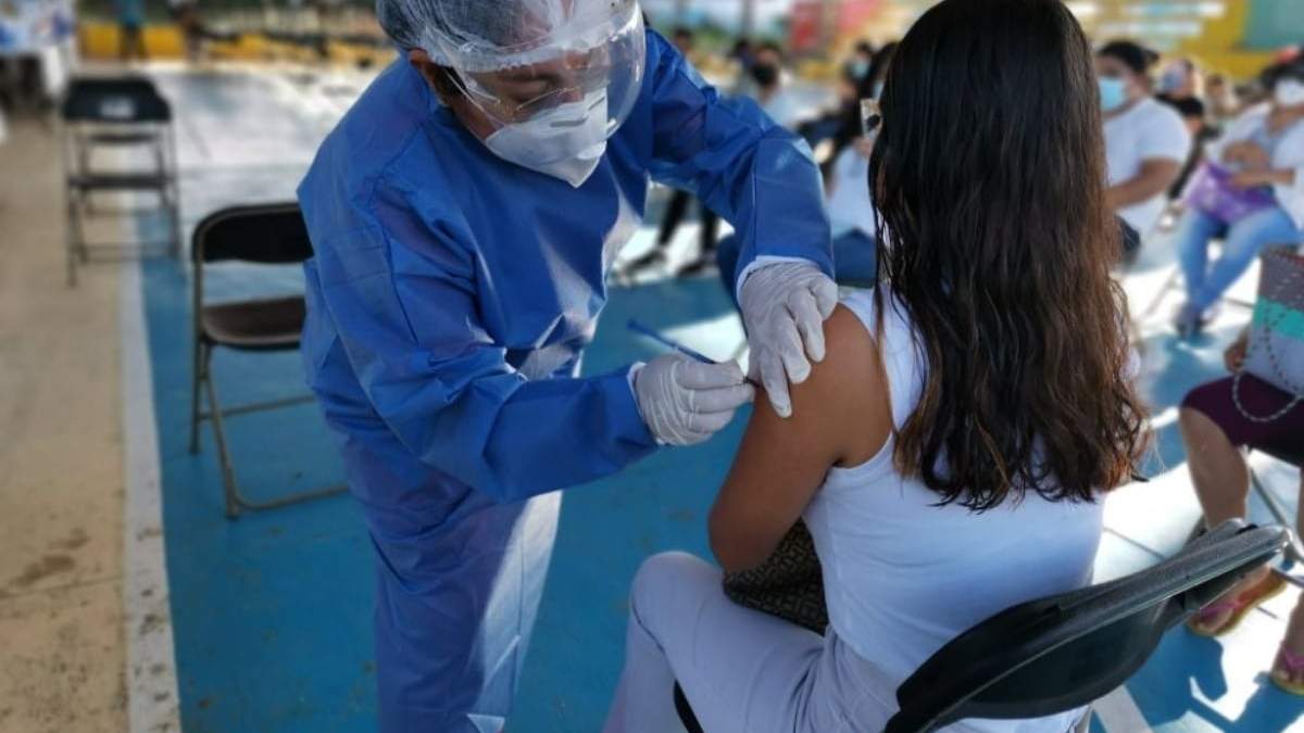 Aplicación de vacunas contra el covid-19 en Oaxaca