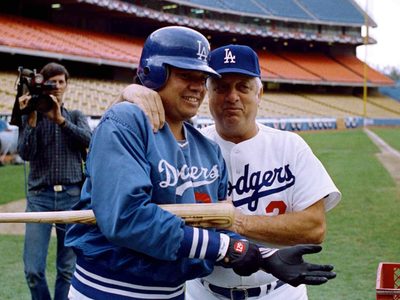 Murió Tommy Lasorda, el máganer que impulsó a Valenzuela en Los Dodgers