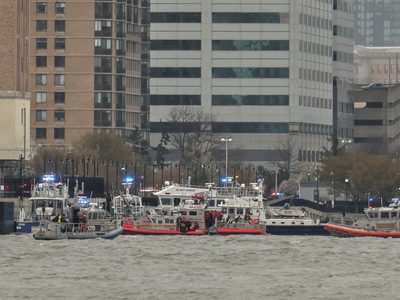 Cae helicóptero en el río Hudson de Nueva York; hay seis muertos (Video)