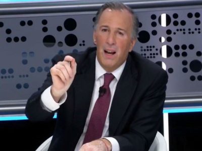 Meade asegura que Peña es honesto y AMLO un peligro para el peso; olvida el nombre de su libro