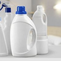 El truco de limpieza que simplifica tu rutina: baño y cocina impecables con un solo producto