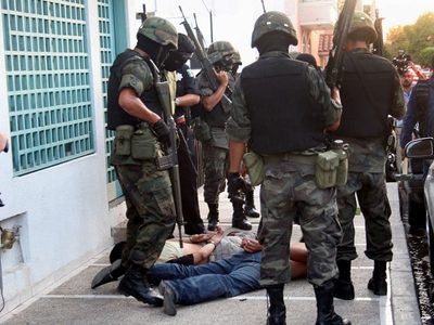 Fuerzas Armadas: Un golpe silencioso