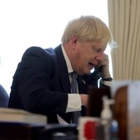 Johnson asegura que dejará Downing Street "con la cabeza alta"