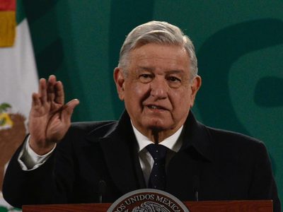 Se importará gas en buque y se reactivarán plantas de combustóleo y carbón: AMLO