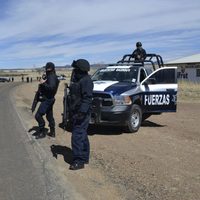Comando desata pánico en comunidades de Chihuahua; asesina a 8 personas y quema casas y negocios