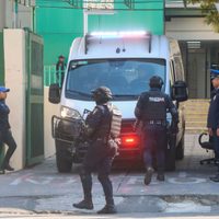 Dan prisión preventiva a Gabriela, mujer que arrastró y mató con su auto a un motociclista en CDMX