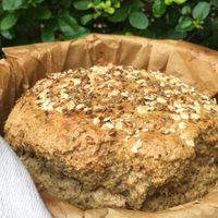 Pan de campo de linaza: rico en vitaminas y súper esponjoso para armar tostadas