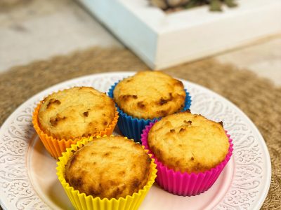 Con un huevo hacé estos muffins de coco que son una locura para la hora del mate o la merienda