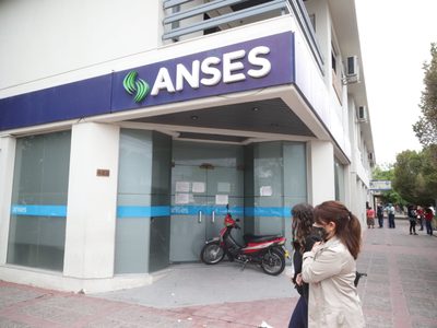 ANSES: quiénes cobran jubilaciones y pensiones hoy en Neuquén