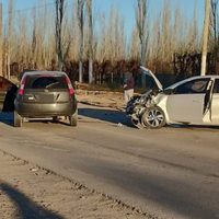 Cipolletti: choque entre dos autos en la Ruta Provincial 65