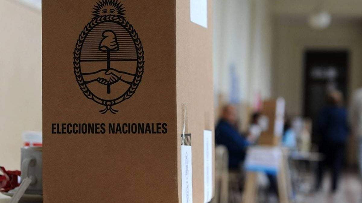 Elecciones primarias abiertas, simultáneas y obligatorias. Fuente: (Twitter)