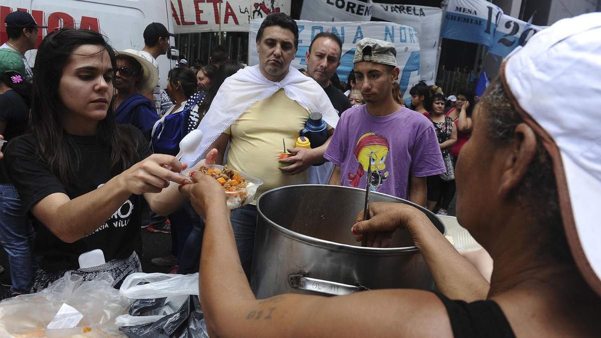 Ayuda alimentaria. Fuente: (Twitter)