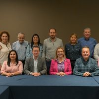Gobernadora de Chihuahua se reúne con senadores del PAN