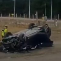 Violento accidente en la Ruta Nacional 40 cerca del Aeropuerto Aviador Carlos Campos