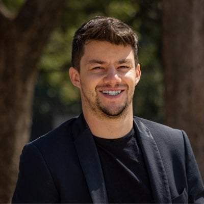 “Haré la denuncia con las cámaras de seguridad en contra de los responsables. Por favor tengan mucho cuidado”, recomendó Alex Déleon
