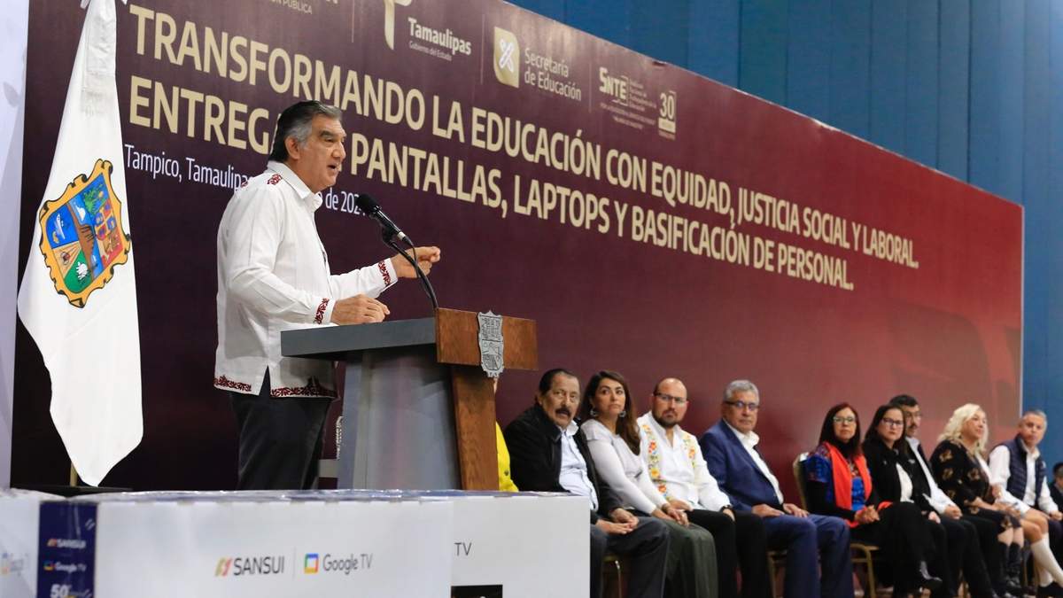 Entregan nombramientos a 3 mil maestros tamaulipecos