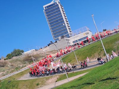 Trabajadores de Cerámica Neuquén manifestaron en contra del remate: faltan 23 días