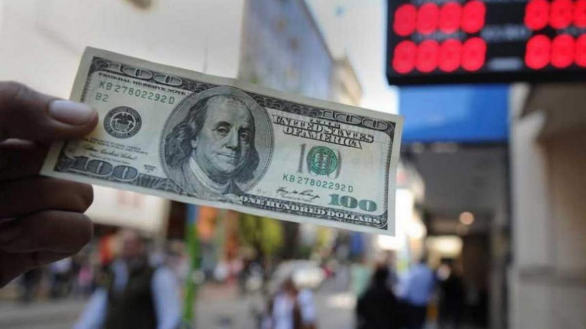 Dólar. Fuente: (Twitter)