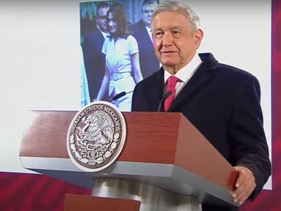 AMLO critica que García Luna mirara "de manera irrespetuosa” a Carla Bruni