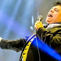 ¿Está vivo? Una foto que apareció luego de la muerte de Juan Gabriel lo deja expuesto ¡Un enigma!
