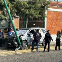 Balacera afuera de escuela Camino Real deja un adolescente muerto en Puebla
