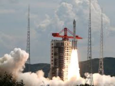 China lanza un cohete con una nueva constelación de satélites
