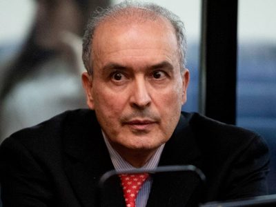 José López se presentó en Comodoro Py, quedará detenido y solicitó la prisión domiciliaria